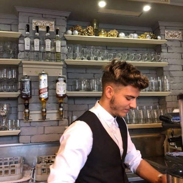 CAFE CORSO RESTAURANT SZENTGOTTHÁRD ( 300 m )