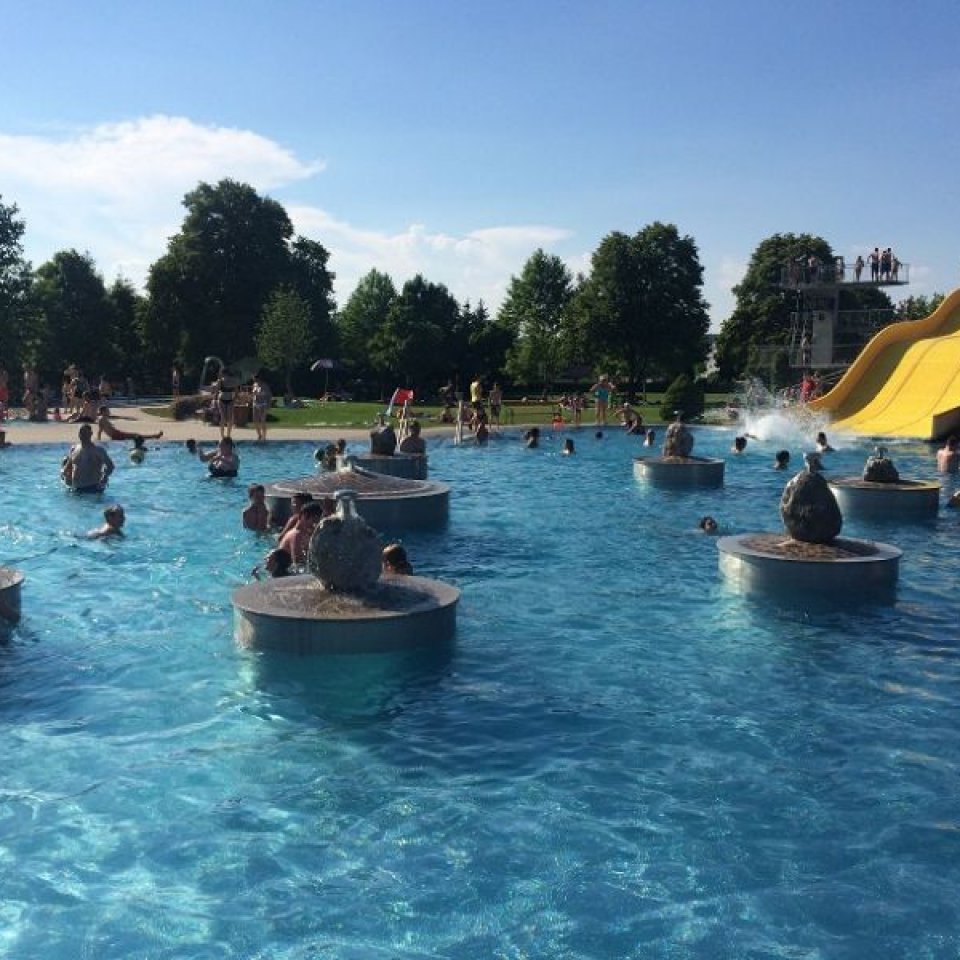 JENNERSDORF-i STRAND ( Ausztria 13 km )