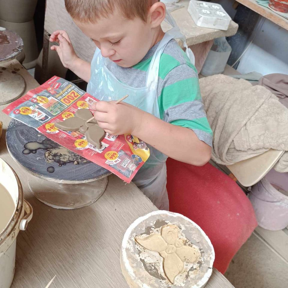 SZABÓ KERÁMIA Rönök ( 10 km )