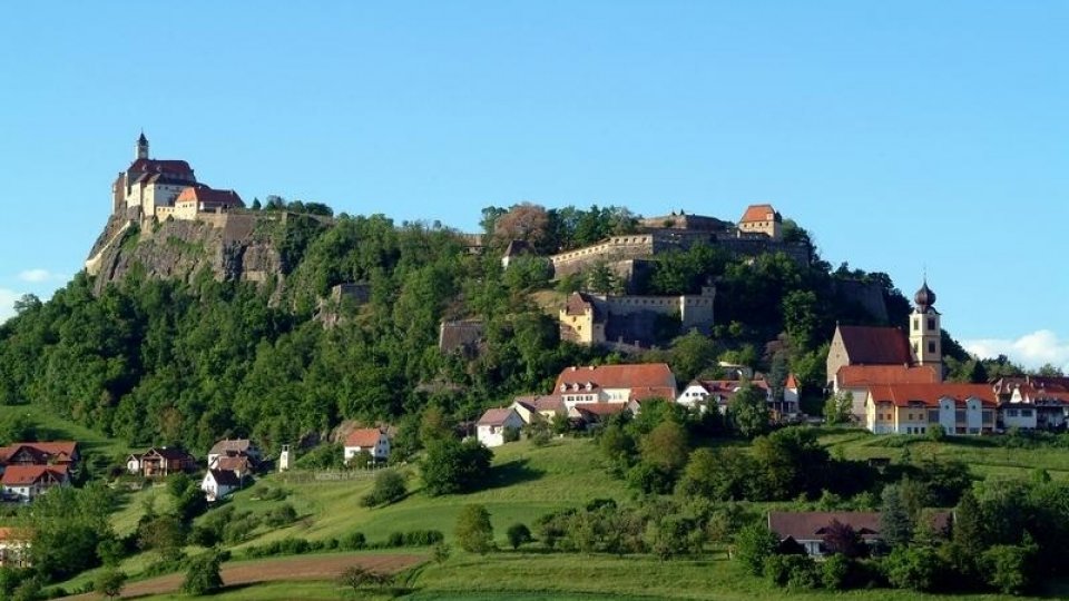 Zotter csokoládégyár ( Ausztria 25 km )